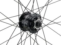 Urban Alivio Disc 6-Loch DT Swiss 466d 28" Laufradsatz -Shimano Store 399640